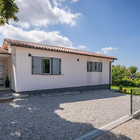 Σπίτι διακοπών House Nana *